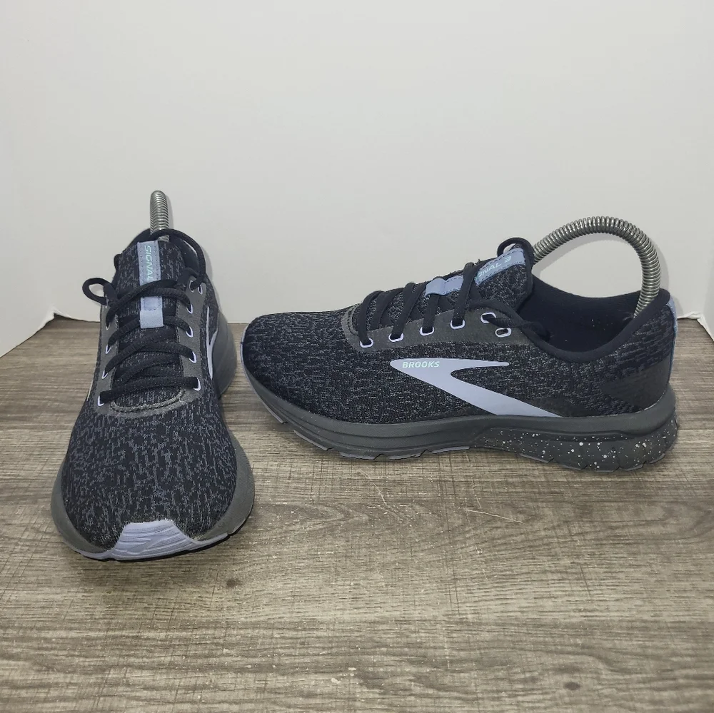 Brooks Shoes Women Sz 7.5 Black Gray Signal 3 Running Sneakers Knit  120491b094